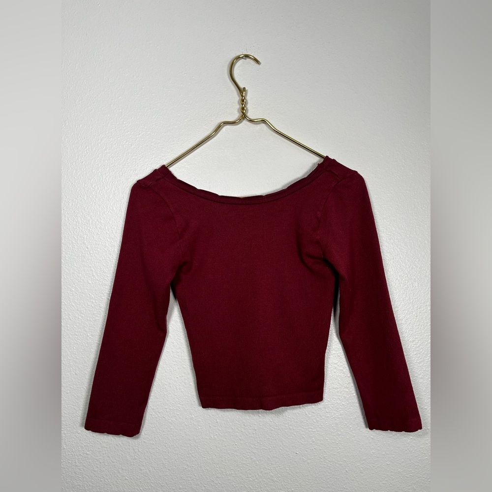 Anthropologie deep mauve scoop V-neck back long sleeve crop shirt size small